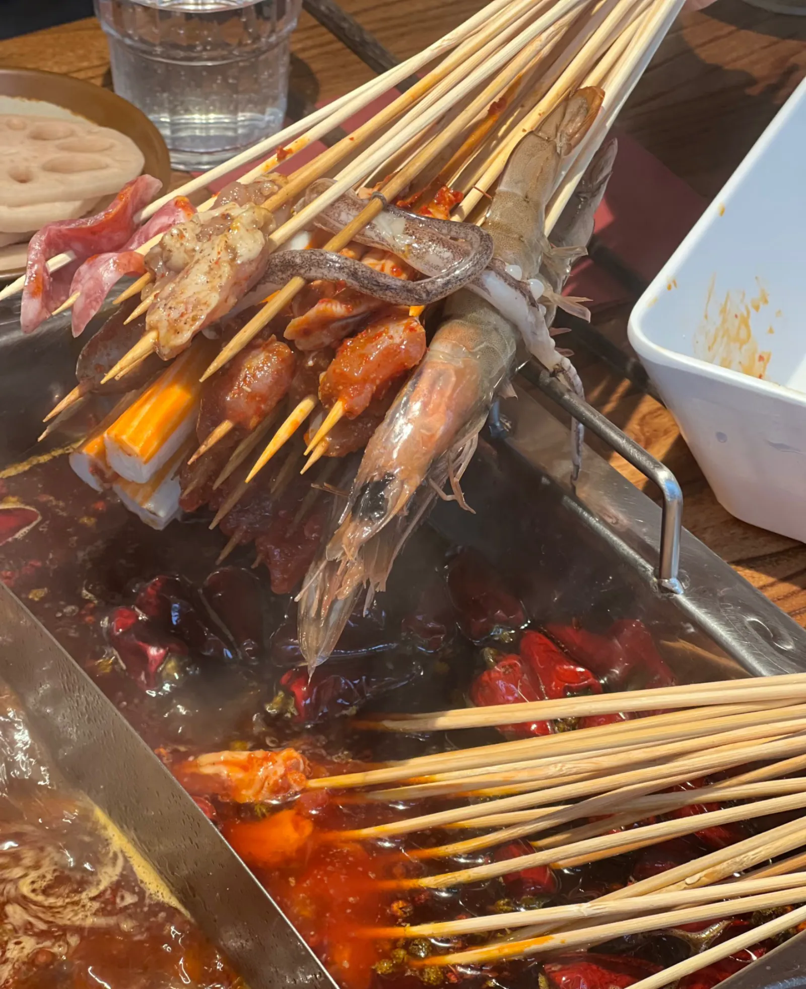 Brochettes de fruits de mer et crevettes